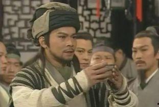 乔峰吃瓜赏酒视频,畅谈江湖风云