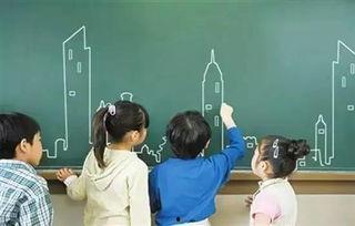 思明小学家长吃瓜视频曝光,揭秘校园家长会背后的真相